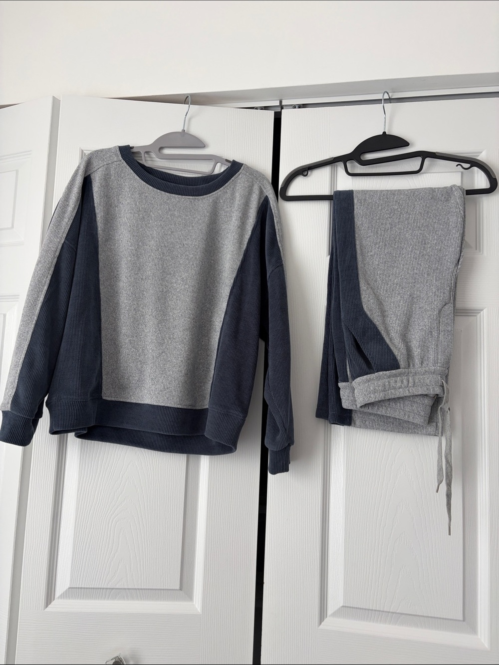 Yelete Gray and Navy Two-Tone Sweatshirt & Jogger Set